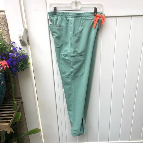 FIGS Limited Edition Jade Scrub Casma Top M/Yola Skinny Pant S - Picture 12 of 16